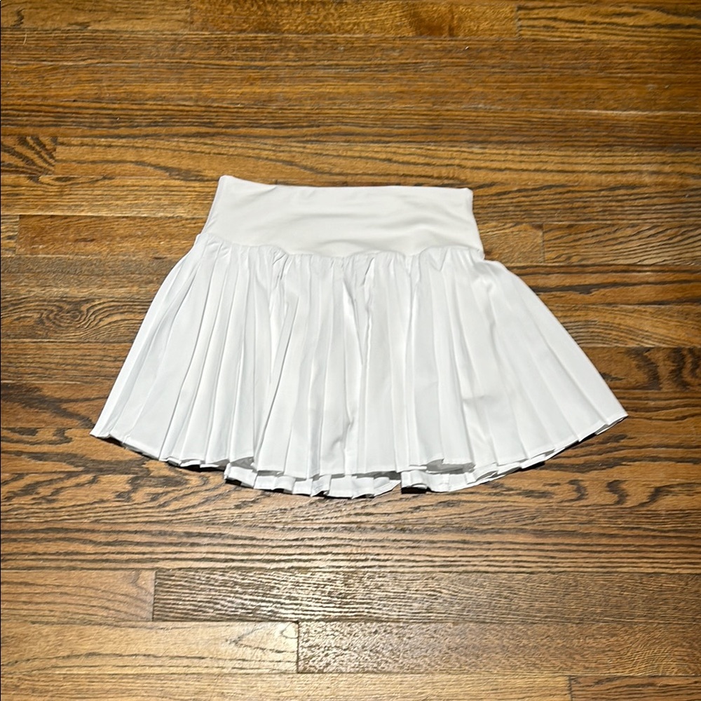 All in Motion White Pleated Skort - Picture 7 of 8